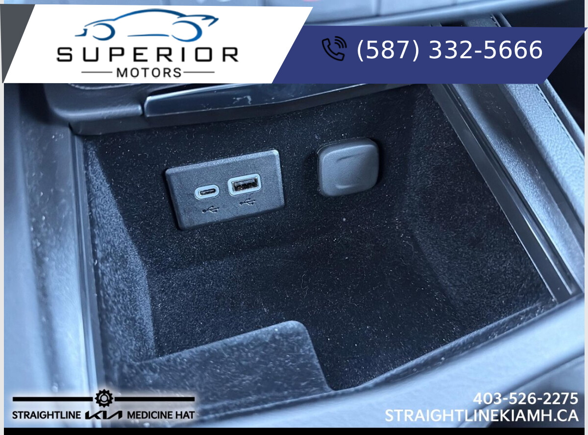 2024 Cadillac XT4 AWD Premium Luxury