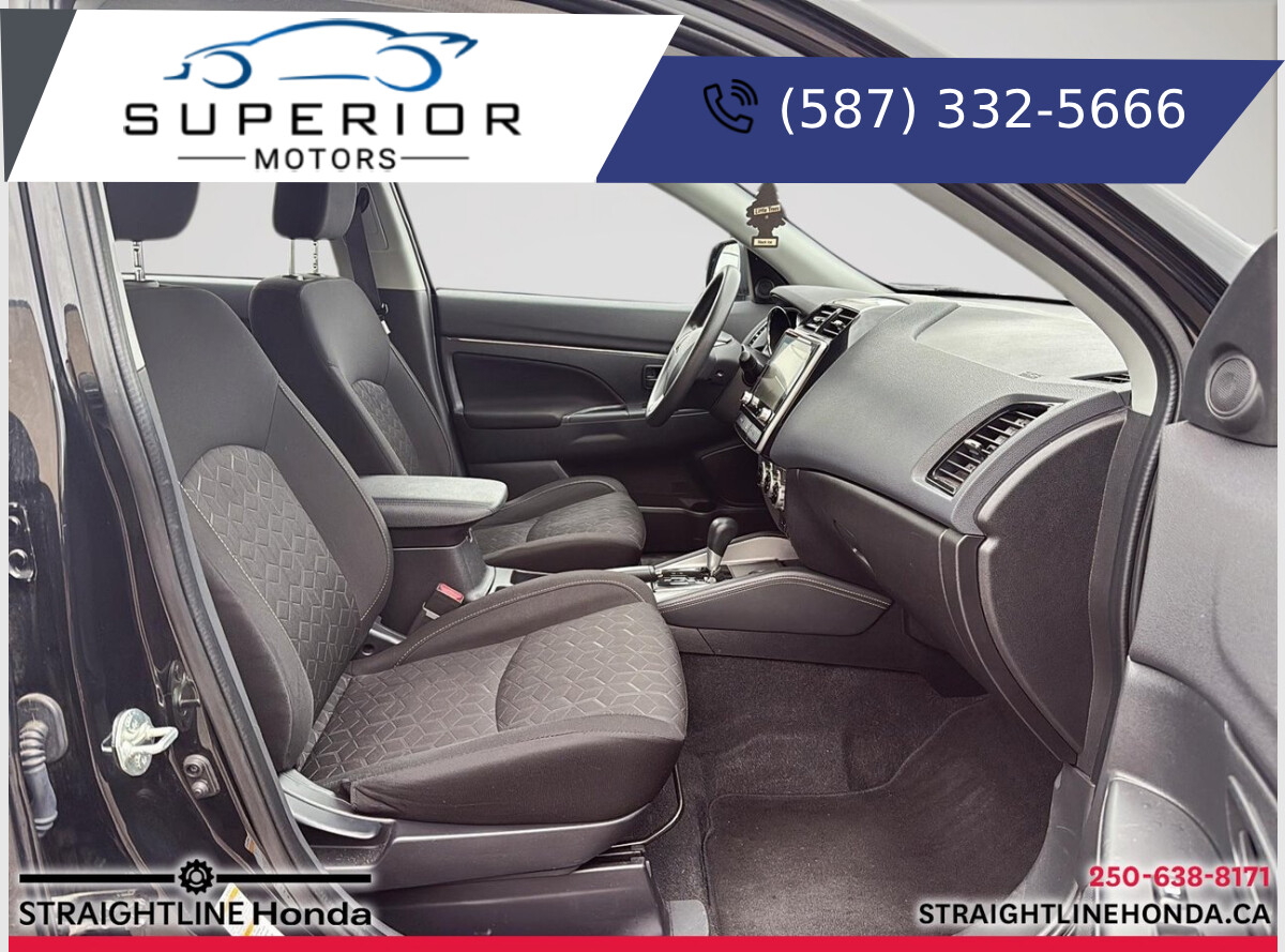 2022 Mitsubishi RVR ES