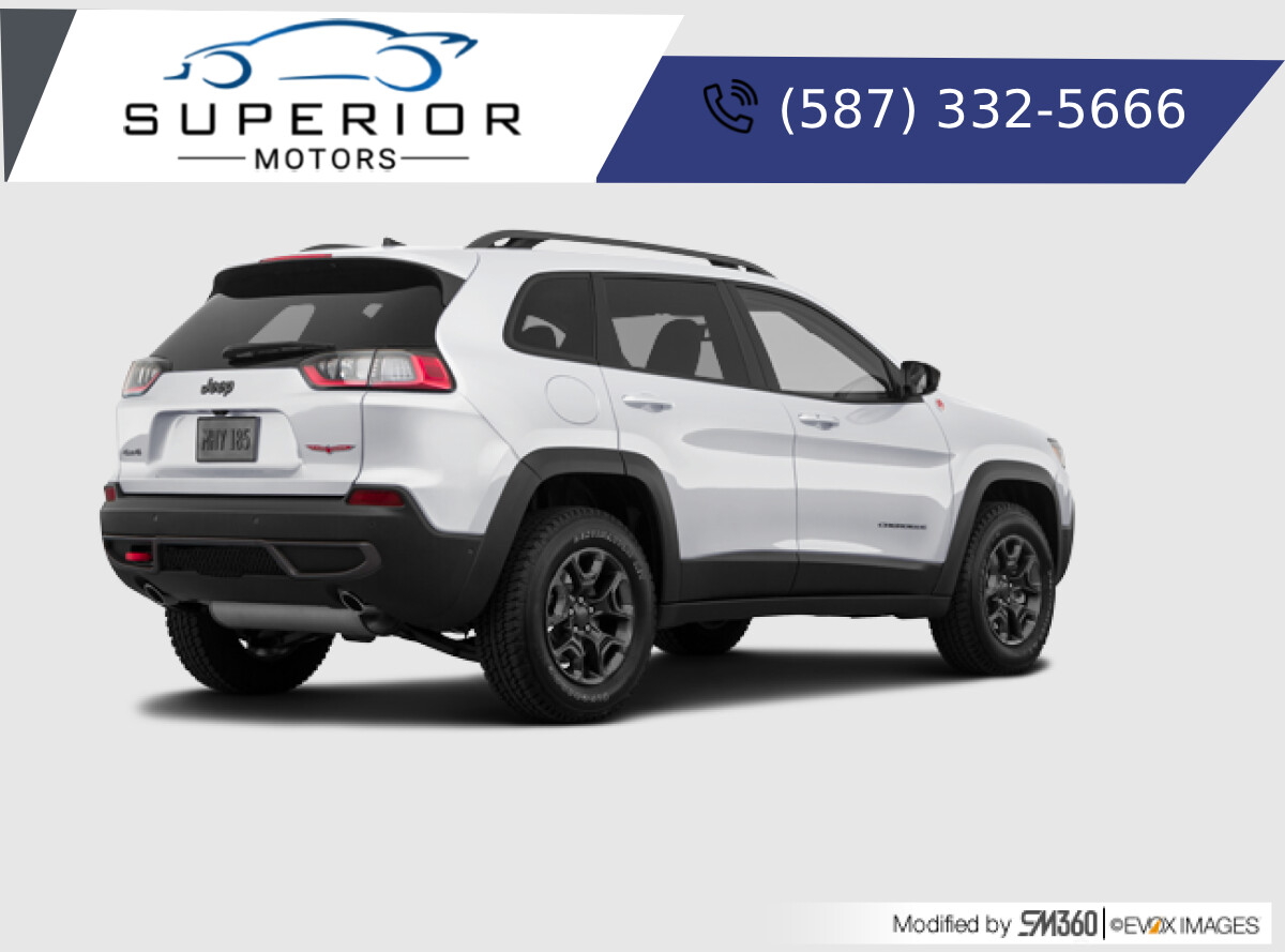 2023 Jeep CHEROKEE Trailhawk